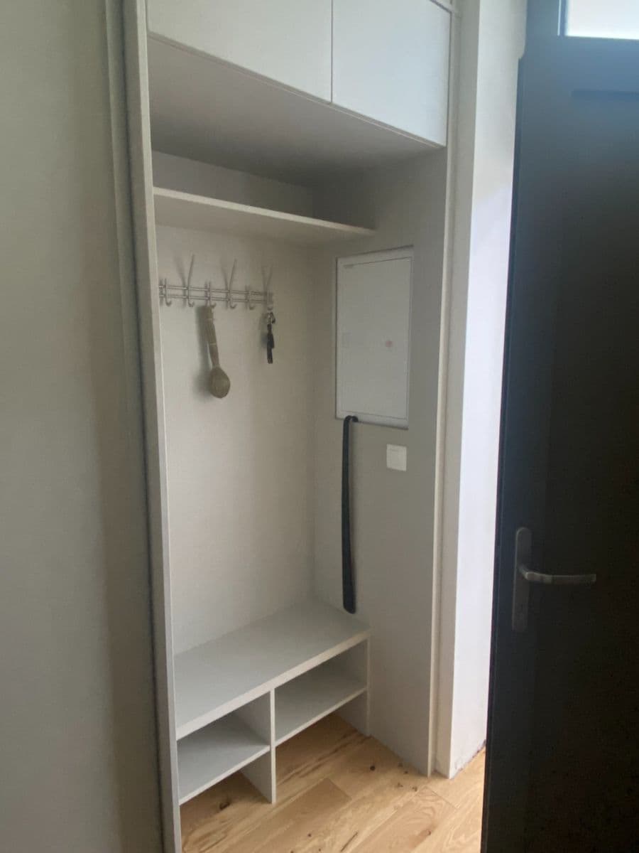 Studio flat to rent, 39 m², Na Valentince, Prague, Prague Studio flat to rent, 39 m², Na Valentince, Prague, Prague