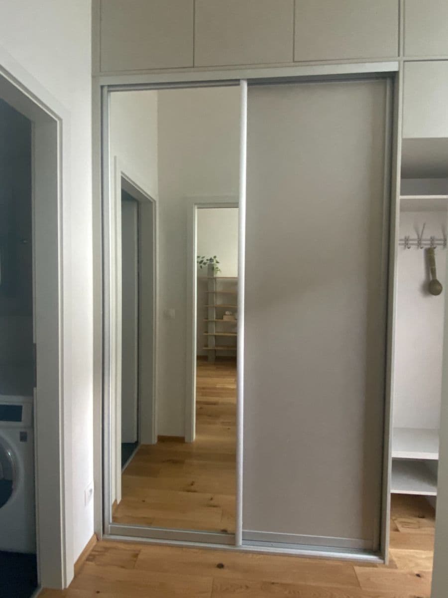 Studio flat to rent, 39 m², Na Valentince, Prague, Prague Studio flat to rent, 39 m², Na Valentince, Prague, Prague