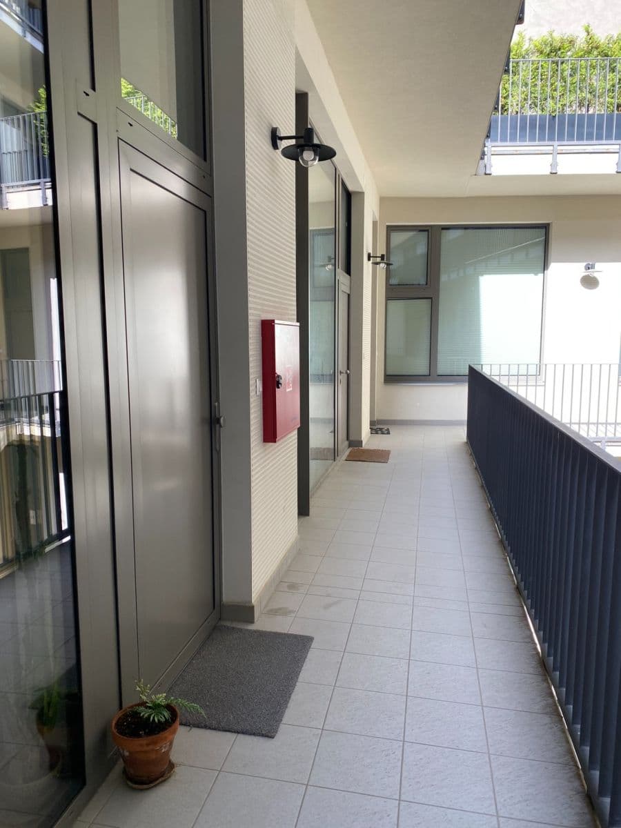 Studio flat to rent, 39 m², Na Valentince, Prague, Prague Studio flat to rent, 39 m², Na Valentince, Prague, Prague