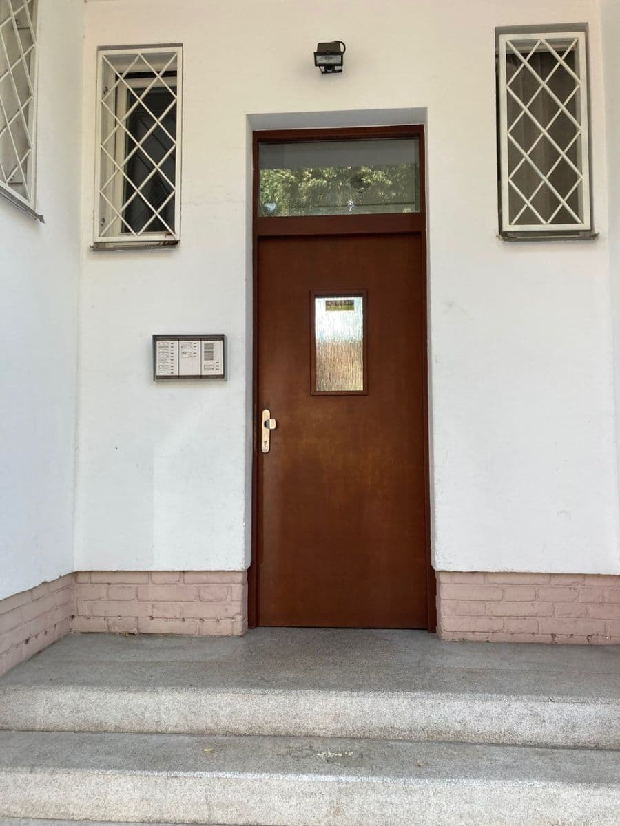 1 bedroom with open-plan kitchen flat to rent, 56 m², U Kněžské louky, Prague, Prague 1 bedroom with open-plan kitchen flat to rent, 56 m², U Kněžské louky, Prague, Prague