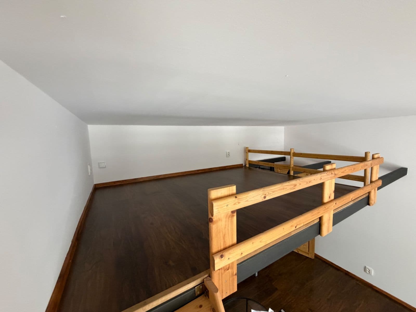 Studio flat to rent, 28 m², Ruská, Prague, Prague Studio flat to rent, 28 m², Ruská, Prague, Prague