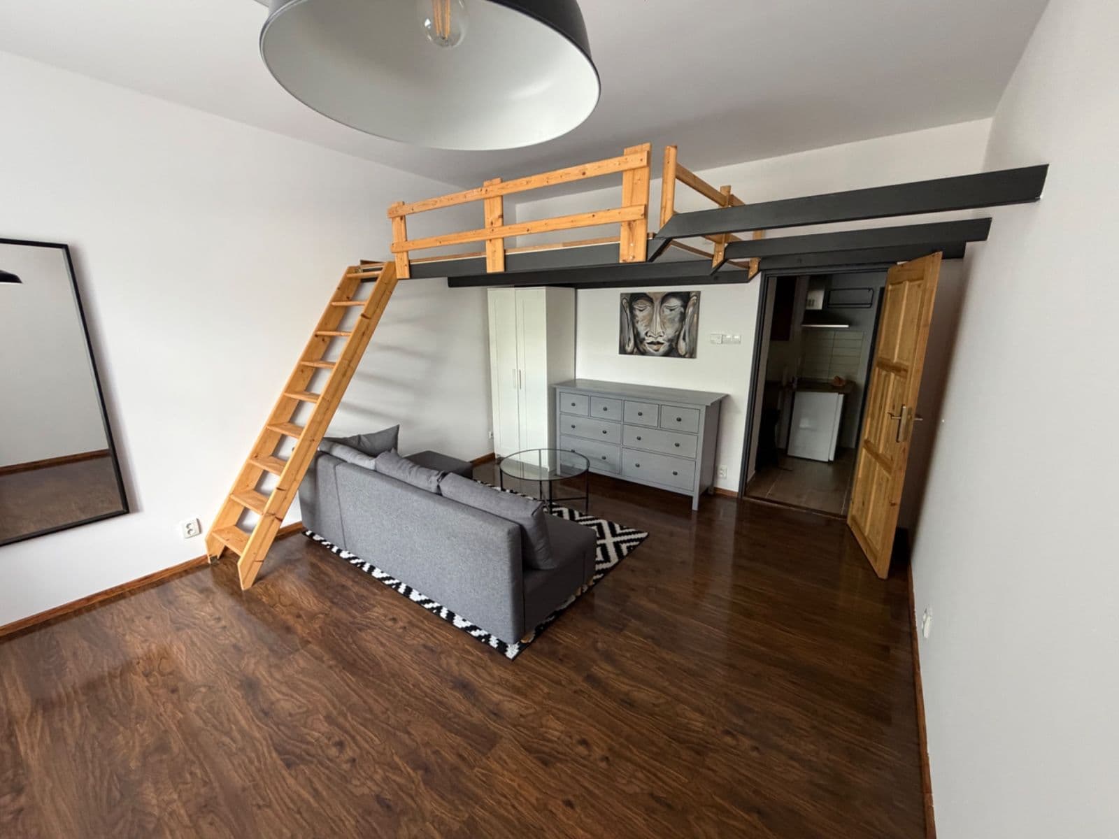 Studio flat to rent, 28 m², Ruská, Prague, Prague Studio flat to rent, 28 m², Ruská, Prague, Prague