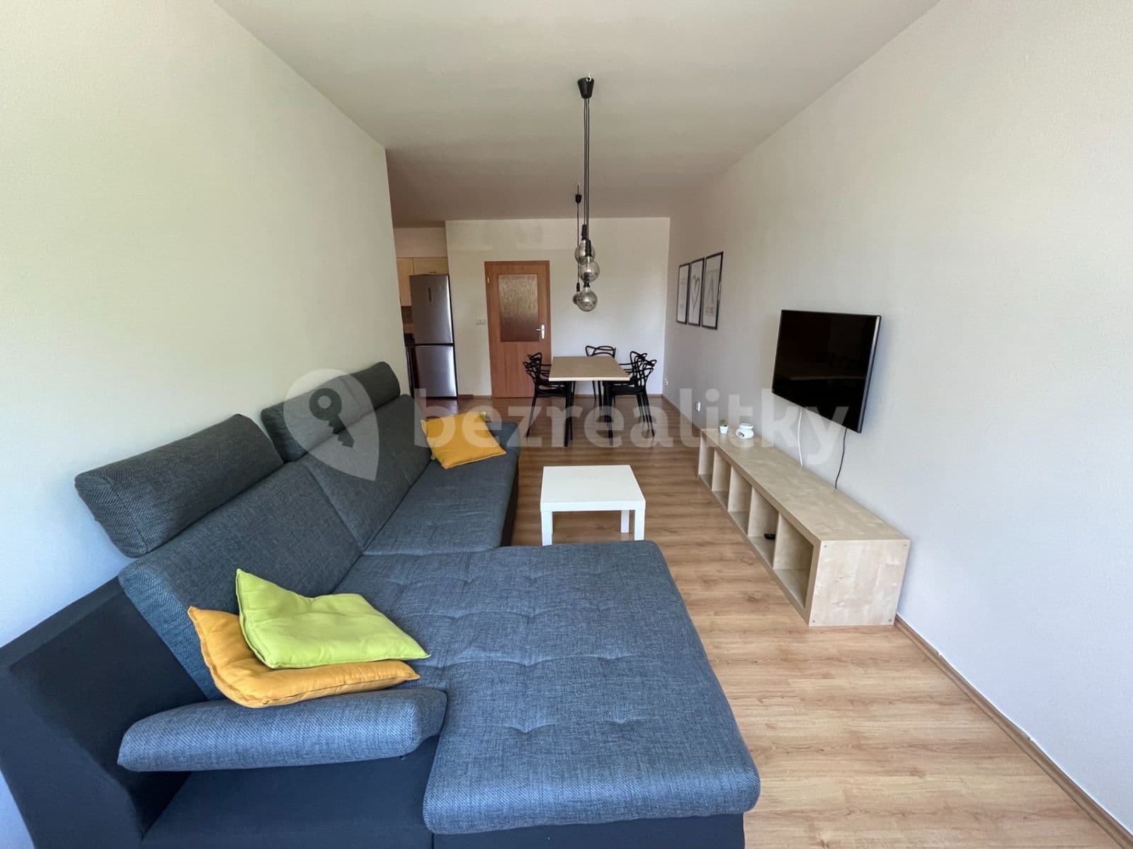 1 bedroom with open-plan kitchen flat to rent, 63 m², Měšická, Prague, Prague 1 bedroom with open-plan kitchen flat to rent, 63 m², Měšická, Prague, Prague
