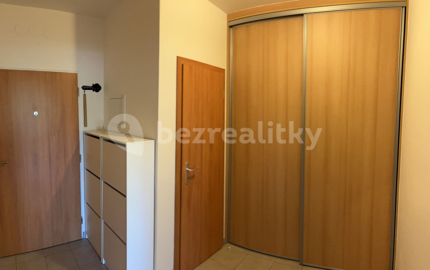 1 bedroom with open-plan kitchen flat to rent, 63 m², Měšická, Prague, Prague 1 bedroom with open-plan kitchen flat to rent, 63 m², Měšická, Prague, Prague