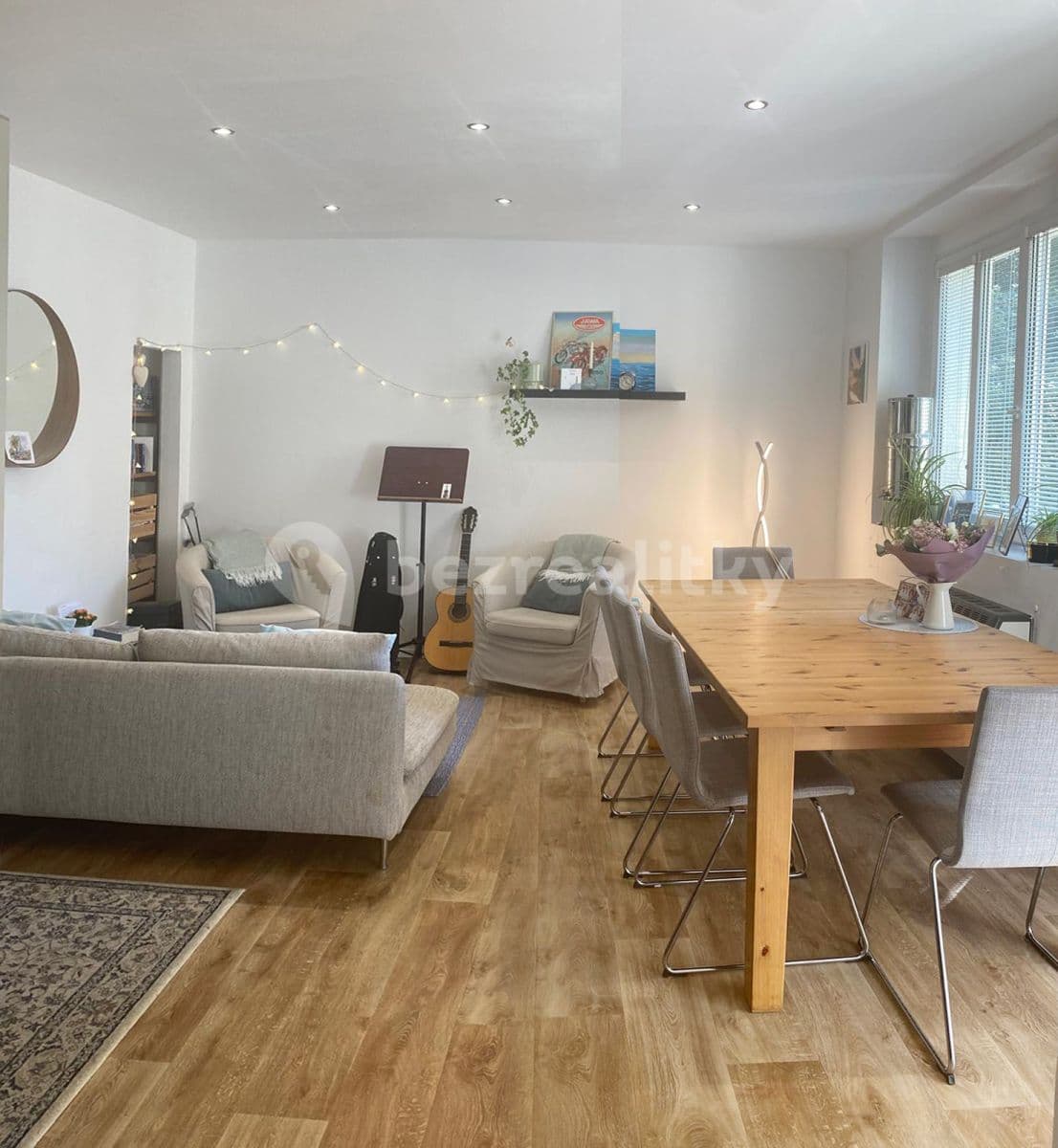 1 bedroom with open-plan kitchen flat to rent, 54 m², Jeremenkova, Prague, Prague 1 bedroom with open-plan kitchen flat to rent, 54 m², Jeremenkova, Prague, Prague