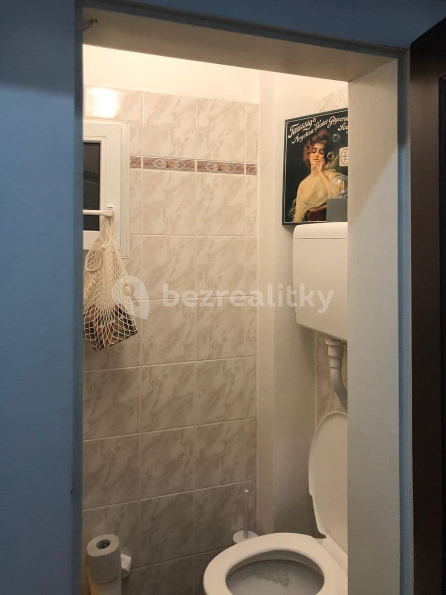 1 bedroom with open-plan kitchen flat to rent, 54 m², Jeremenkova, Prague, Prague 1 bedroom with open-plan kitchen flat to rent, 54 m², Jeremenkova, Prague, Prague