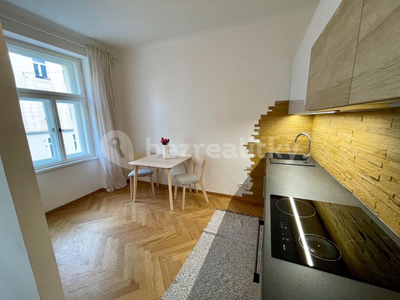 Studio flat to rent, 27 m², Černomořská, Prague, Prague Studio flat to rent, 27 m², Černomořská, Prague, Prague