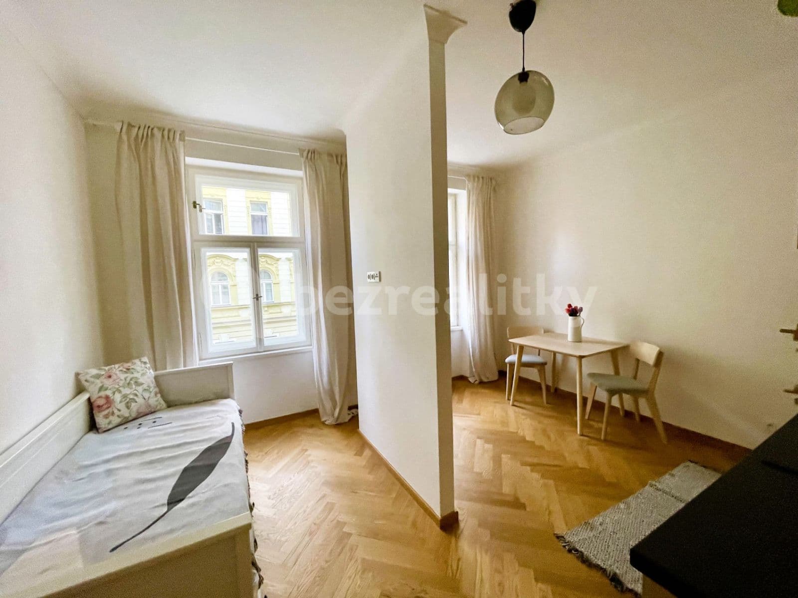 Studio flat to rent, 27 m², Černomořská, Prague, Prague Studio flat to rent, 27 m², Černomořská, Prague, Prague