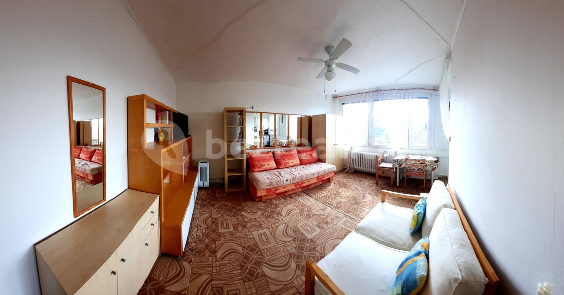 Studio flat to rent, 27 m², Dubrovnická, Prague, Prague Studio flat to rent, 27 m², Dubrovnická, Prague, Prague