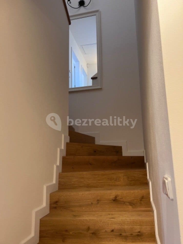 house to rent, 114 m², Okrajová, Líbeznice, Středočeský Region house to rent, 114 m², Okrajová, Líbeznice, Středočeský Region