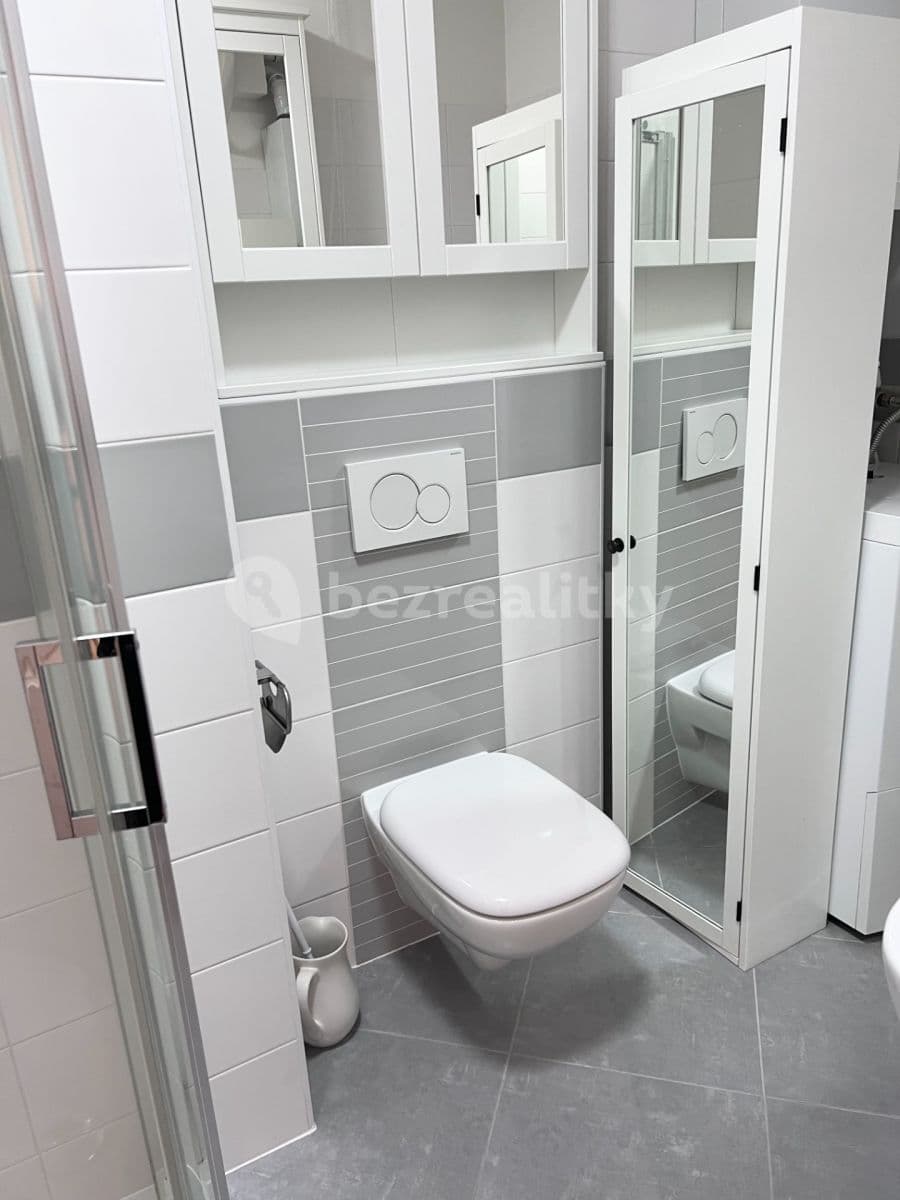 house to rent, 114 m², Okrajová, Líbeznice, Středočeský Region house to rent, 114 m², Okrajová, Líbeznice, Středočeský Region