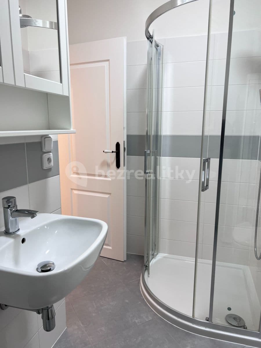 house to rent, 114 m², Okrajová, Líbeznice, Středočeský Region house to rent, 114 m², Okrajová, Líbeznice, Středočeský Region