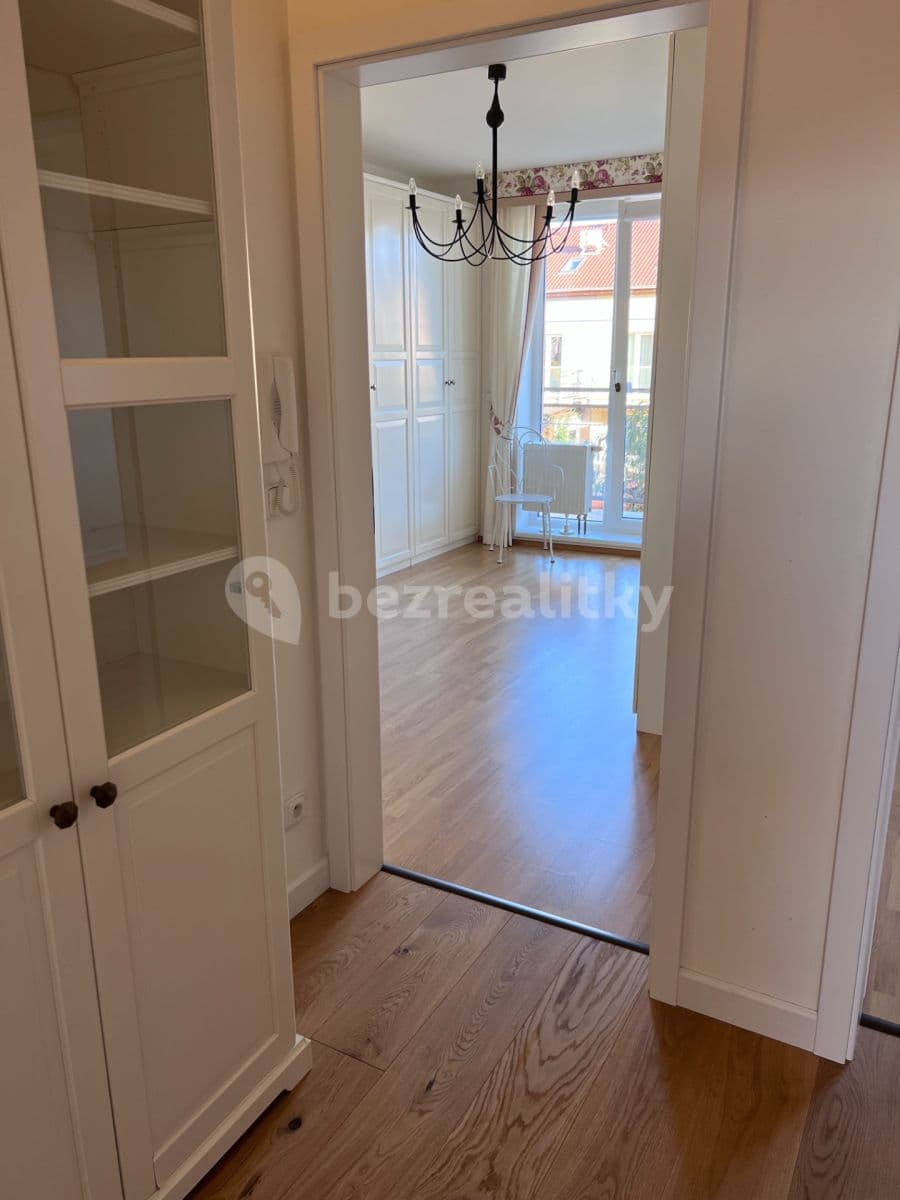 house to rent, 114 m², Okrajová, Líbeznice, Středočeský Region house to rent, 114 m², Okrajová, Líbeznice, Středočeský Region