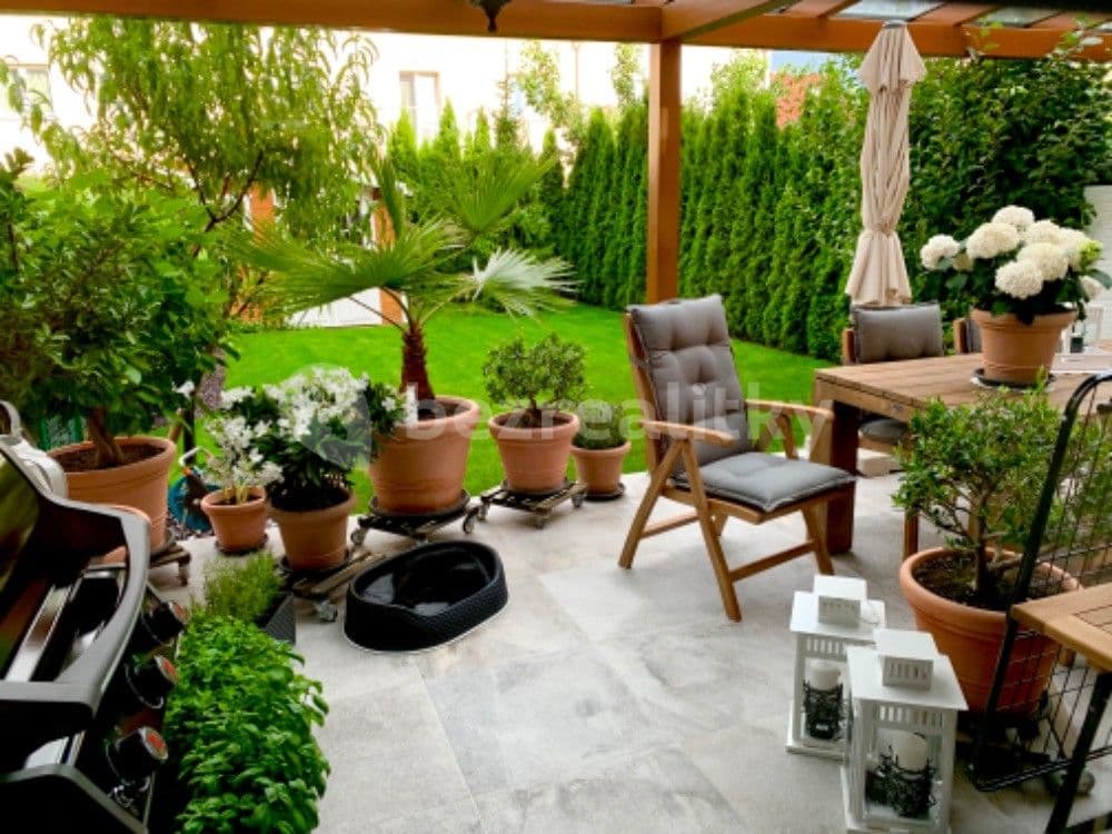 house to rent, 114 m², Okrajová, Líbeznice, Středočeský Region house to rent, 114 m², Okrajová, Líbeznice, Středočeský Region