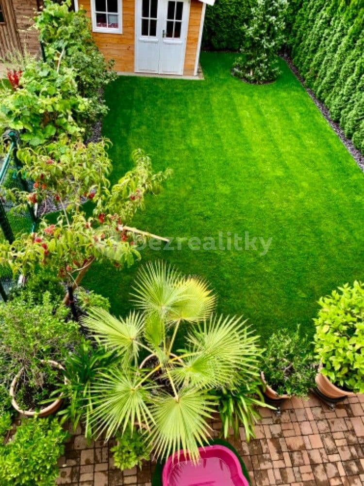 house to rent, 114 m², Okrajová, Líbeznice, Středočeský Region house to rent, 114 m², Okrajová, Líbeznice, Středočeský Region