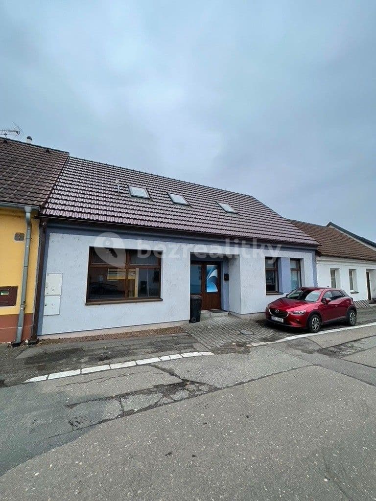 Small studio flat to rent, 25 m², Hálkova, Přelouč, Pardubický Region Small studio flat to rent, 25 m², Hálkova, Přelouč, Pardubický Region