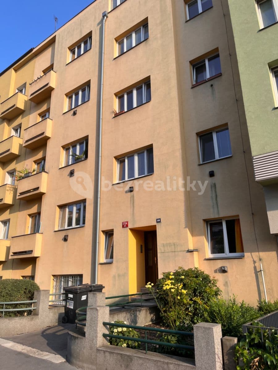 1 bedroom with open-plan kitchen flat to rent, 50 m², Hartigova, Prague, Prague 1 bedroom with open-plan kitchen flat to rent, 50 m², Hartigova, Prague, Prague