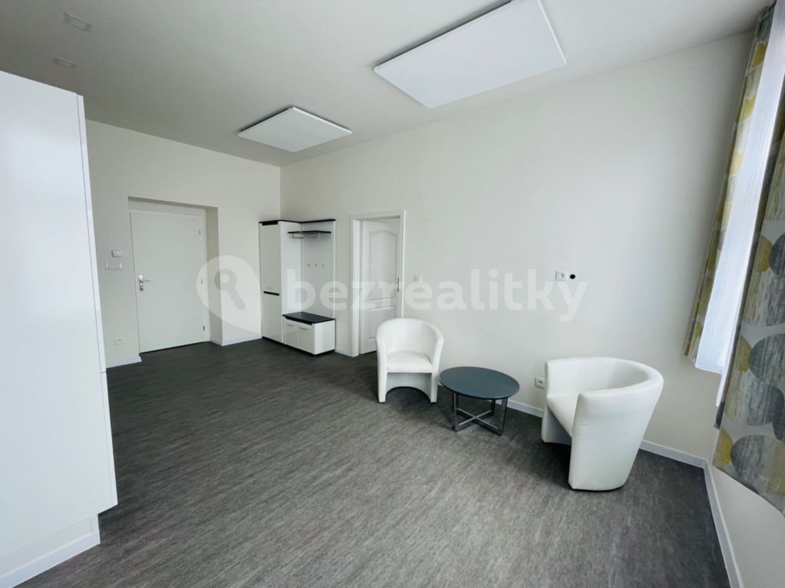 1 bedroom with open-plan kitchen flat to rent, 45 m², Na Laurové, Prague, Prague 1 bedroom with open-plan kitchen flat to rent, 45 m², Na Laurové, Prague, Prague