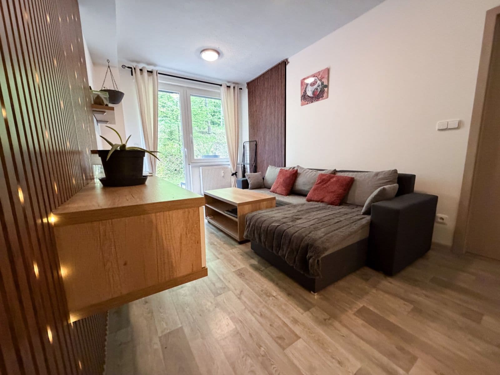 1 bedroom with open-plan kitchen flat to rent, 44 m², Všemina, Zlínský Region 1 bedroom with open-plan kitchen flat to rent, 44 m², Všemina, Zlínský Region