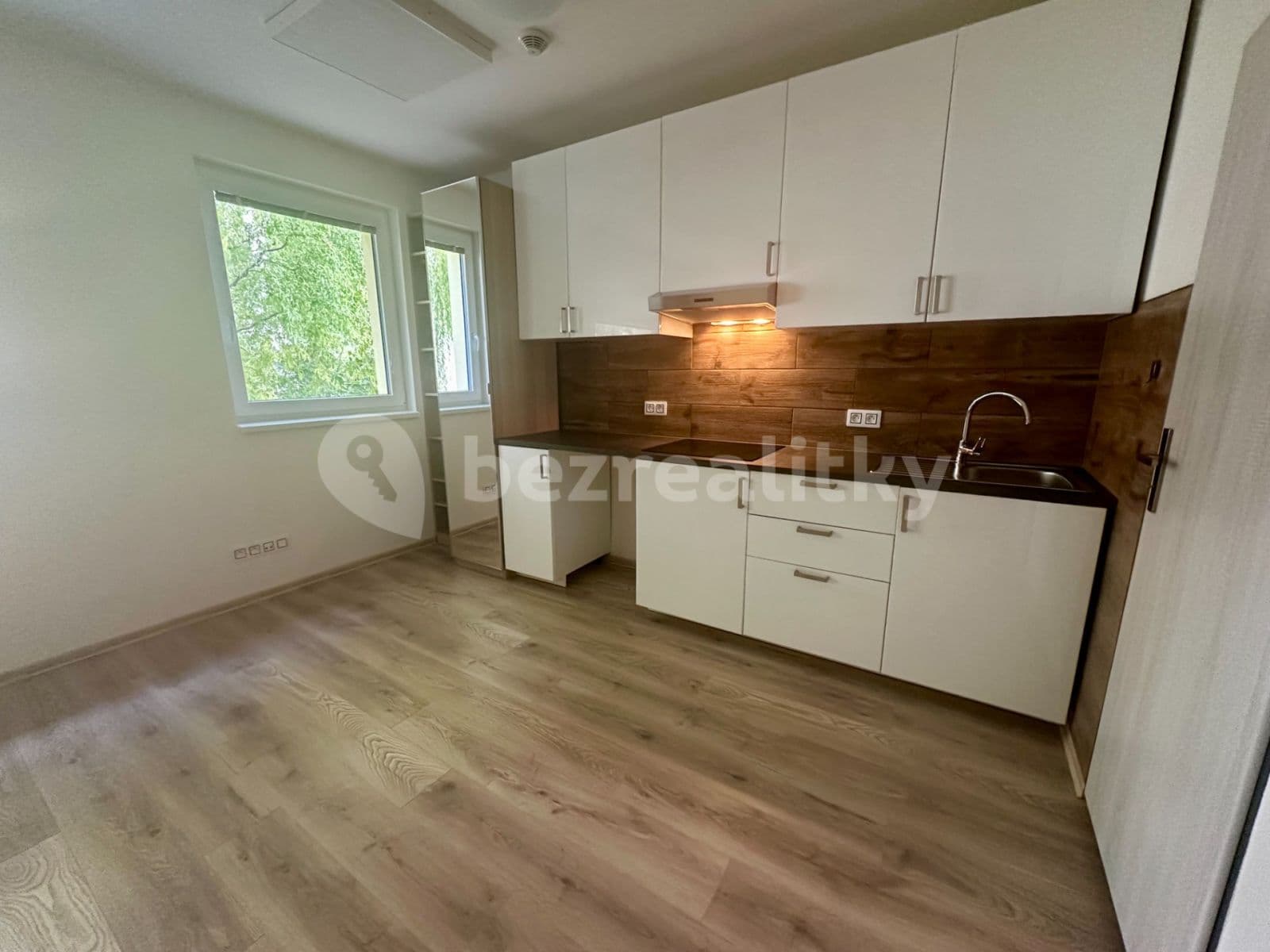 Studio flat to rent, 18 m², Šumavská, Brno, Jihomoravský Region Studio flat to rent, 18 m², Šumavská, Brno, Jihomoravský Region