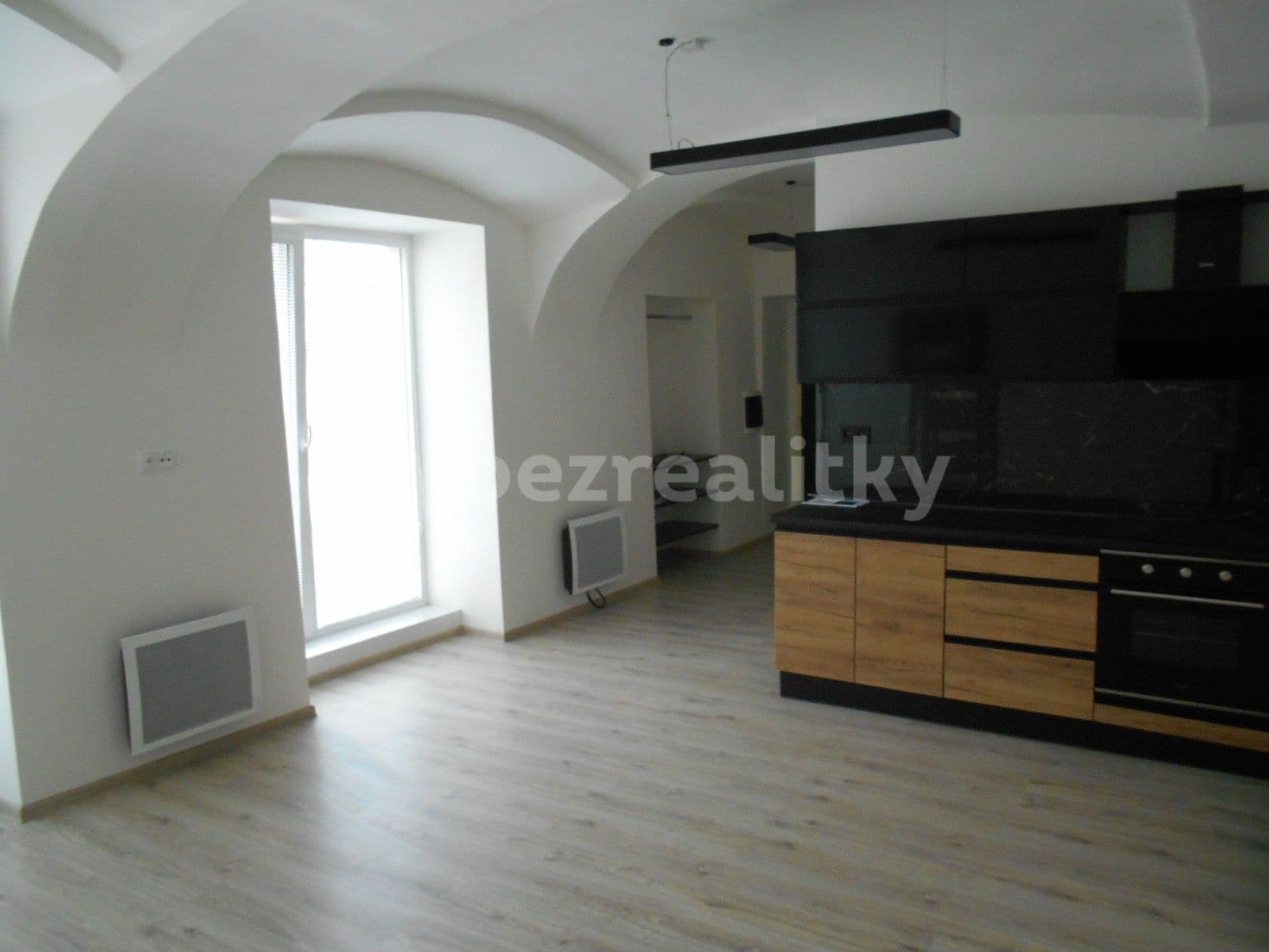 1 bedroom with open-plan kitchen flat to rent, 57 m², Česká, Louny, Ústecký Region 1 bedroom with open-plan kitchen flat to rent, 57 m², Česká, Louny, Ústecký Region