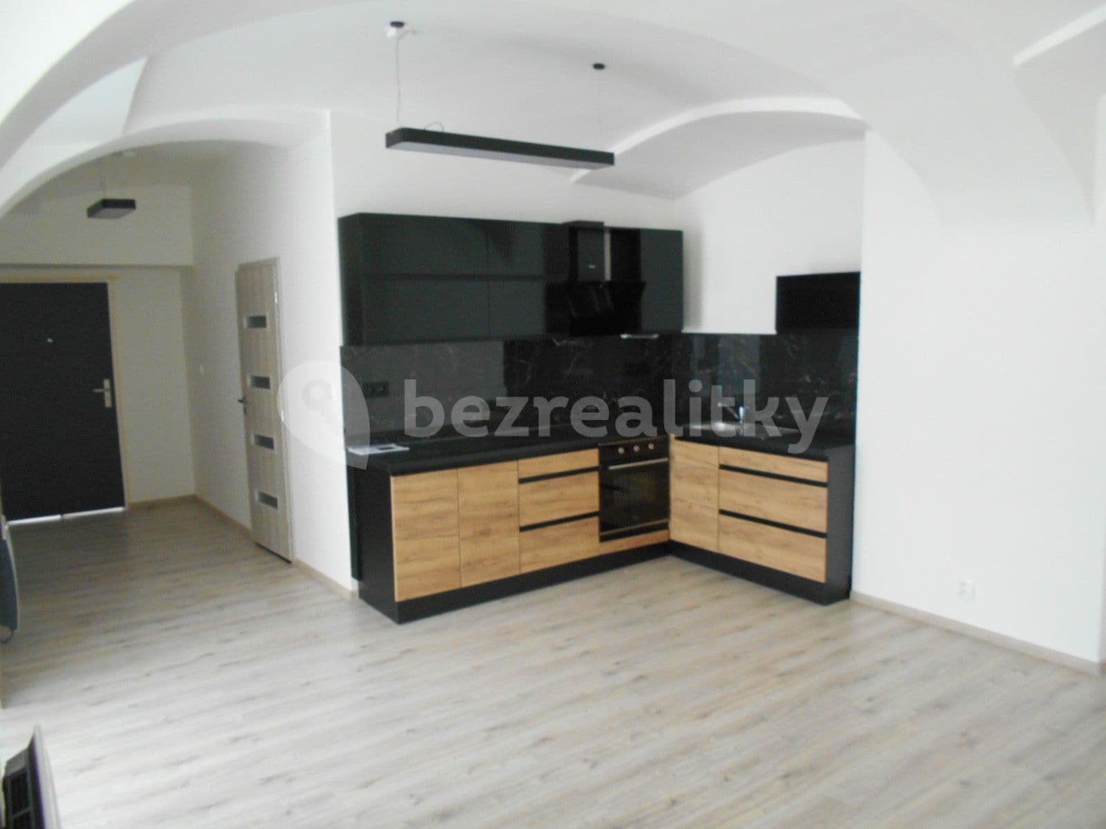 1 bedroom with open-plan kitchen flat to rent, 57 m², Česká, Louny, Ústecký Region 1 bedroom with open-plan kitchen flat to rent, 57 m², Česká, Louny, Ústecký Region