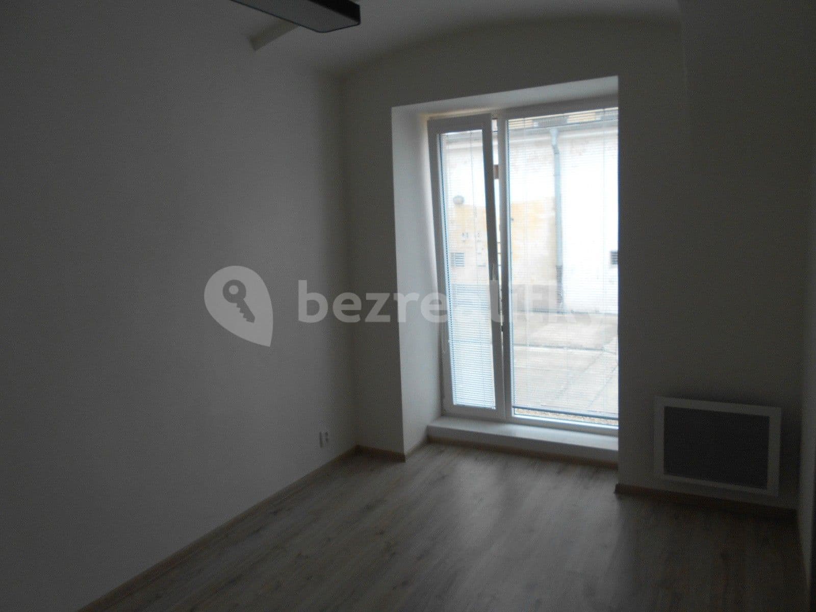1 bedroom with open-plan kitchen flat to rent, 57 m², Česká, Louny, Ústecký Region 1 bedroom with open-plan kitchen flat to rent, 57 m², Česká, Louny, Ústecký Region