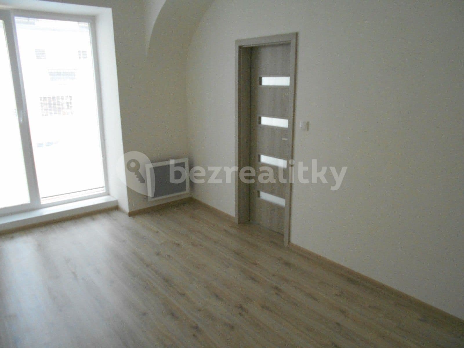 1 bedroom with open-plan kitchen flat to rent, 57 m², Česká, Louny, Ústecký Region 1 bedroom with open-plan kitchen flat to rent, 57 m², Česká, Louny, Ústecký Region