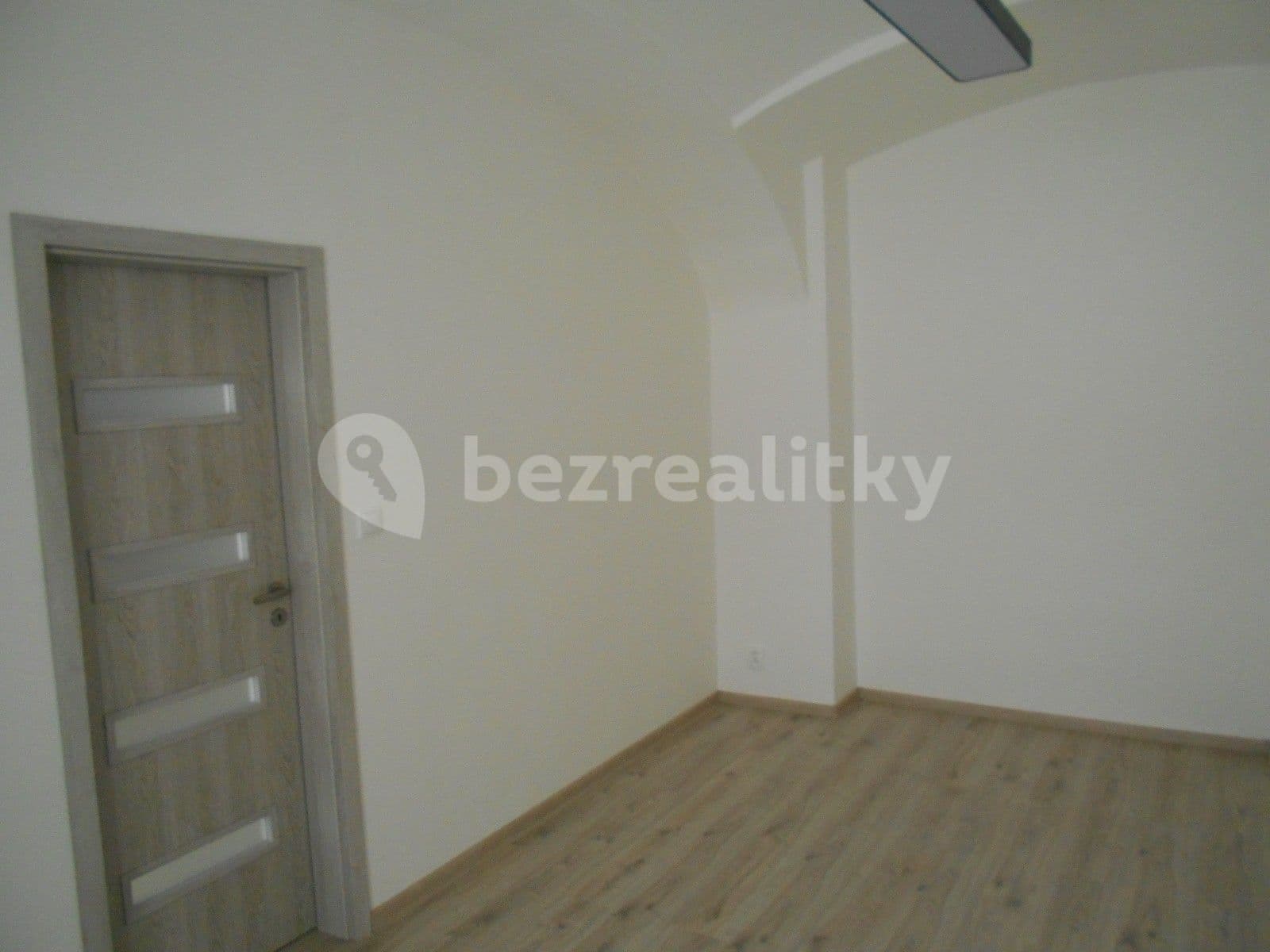 1 bedroom with open-plan kitchen flat to rent, 57 m², Česká, Louny, Ústecký Region 1 bedroom with open-plan kitchen flat to rent, 57 m², Česká, Louny, Ústecký Region
