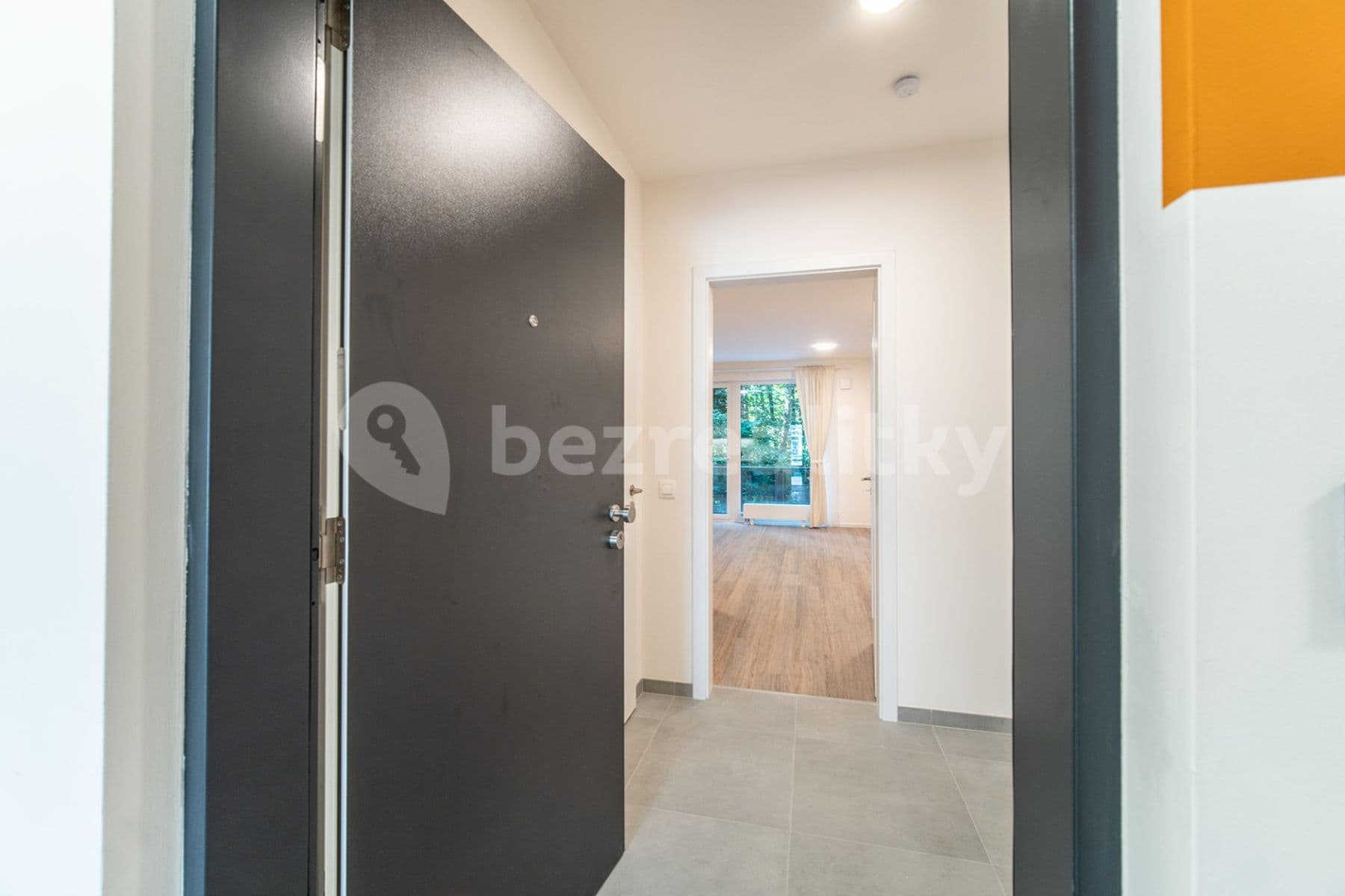 Studio flat to rent, 43 m², Nurmiho, Prague, Prague Studio flat to rent, 43 m², Nurmiho, Prague, Prague