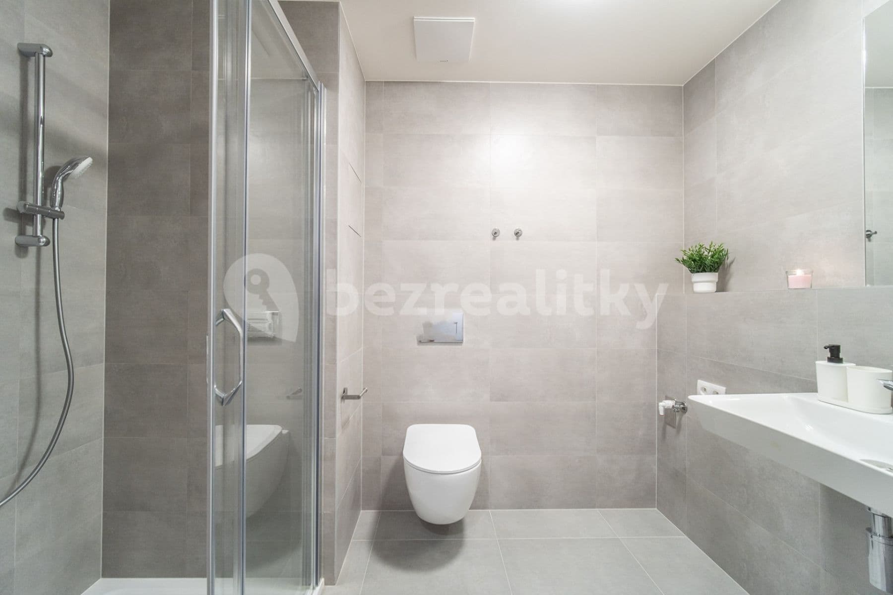 Studio flat to rent, 43 m², Nurmiho, Prague, Prague Studio flat to rent, 43 m², Nurmiho, Prague, Prague