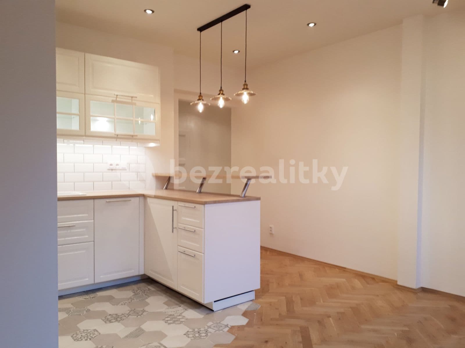 2 bedroom with open-plan kitchen flat to rent, 83 m², Radlická, Prague, Prague 2 bedroom with open-plan kitchen flat to rent, 83 m², Radlická, Prague, Prague