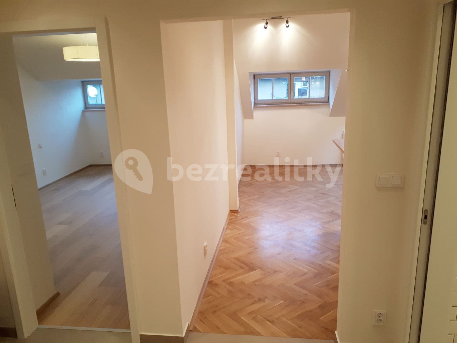 2 bedroom with open-plan kitchen flat to rent, 83 m², Radlická, Prague, Prague 2 bedroom with open-plan kitchen flat to rent, 83 m², Radlická, Prague, Prague