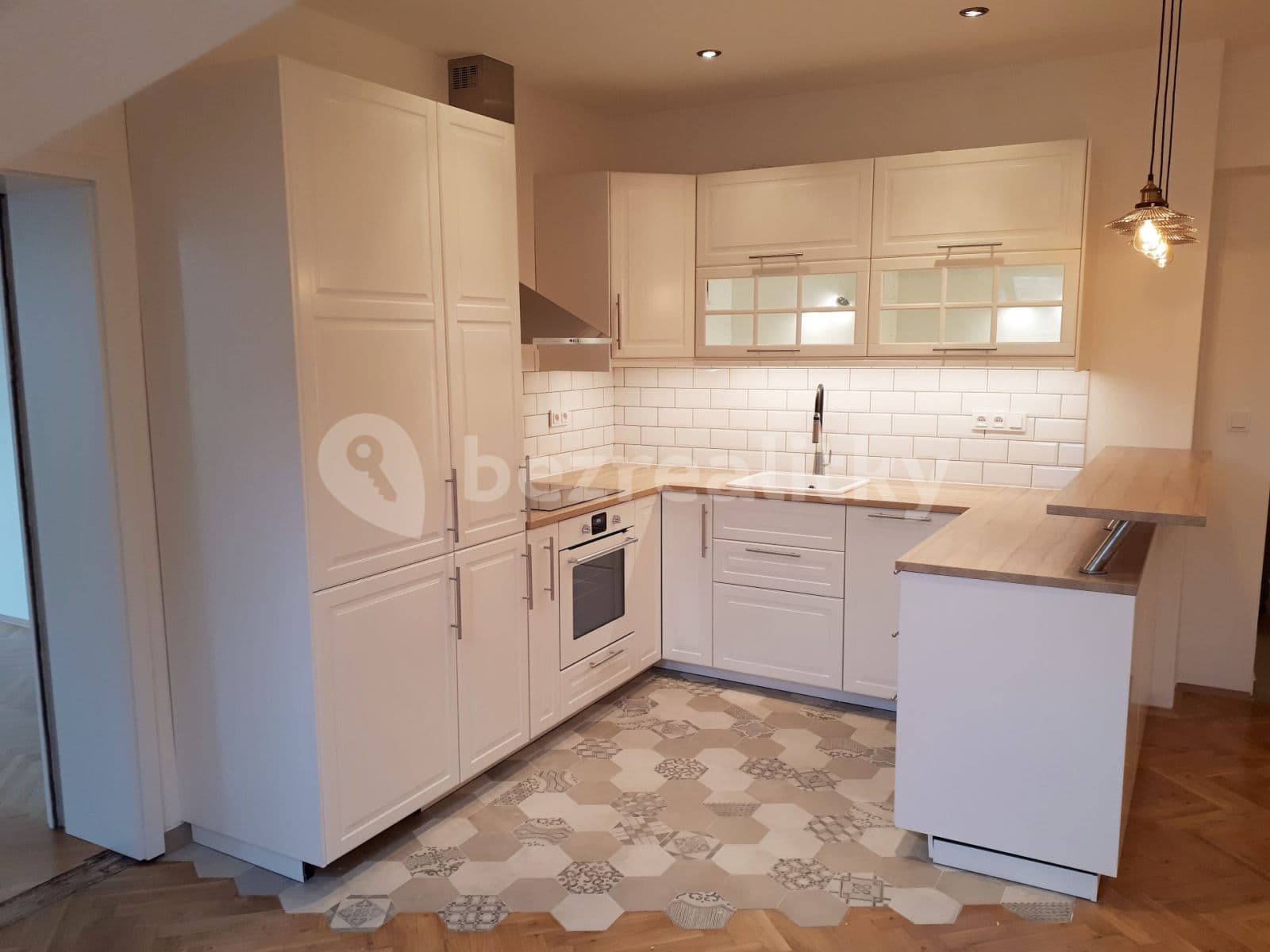 2 bedroom with open-plan kitchen flat to rent, 83 m², Radlická, Prague, Prague 2 bedroom with open-plan kitchen flat to rent, 83 m², Radlická, Prague, Prague