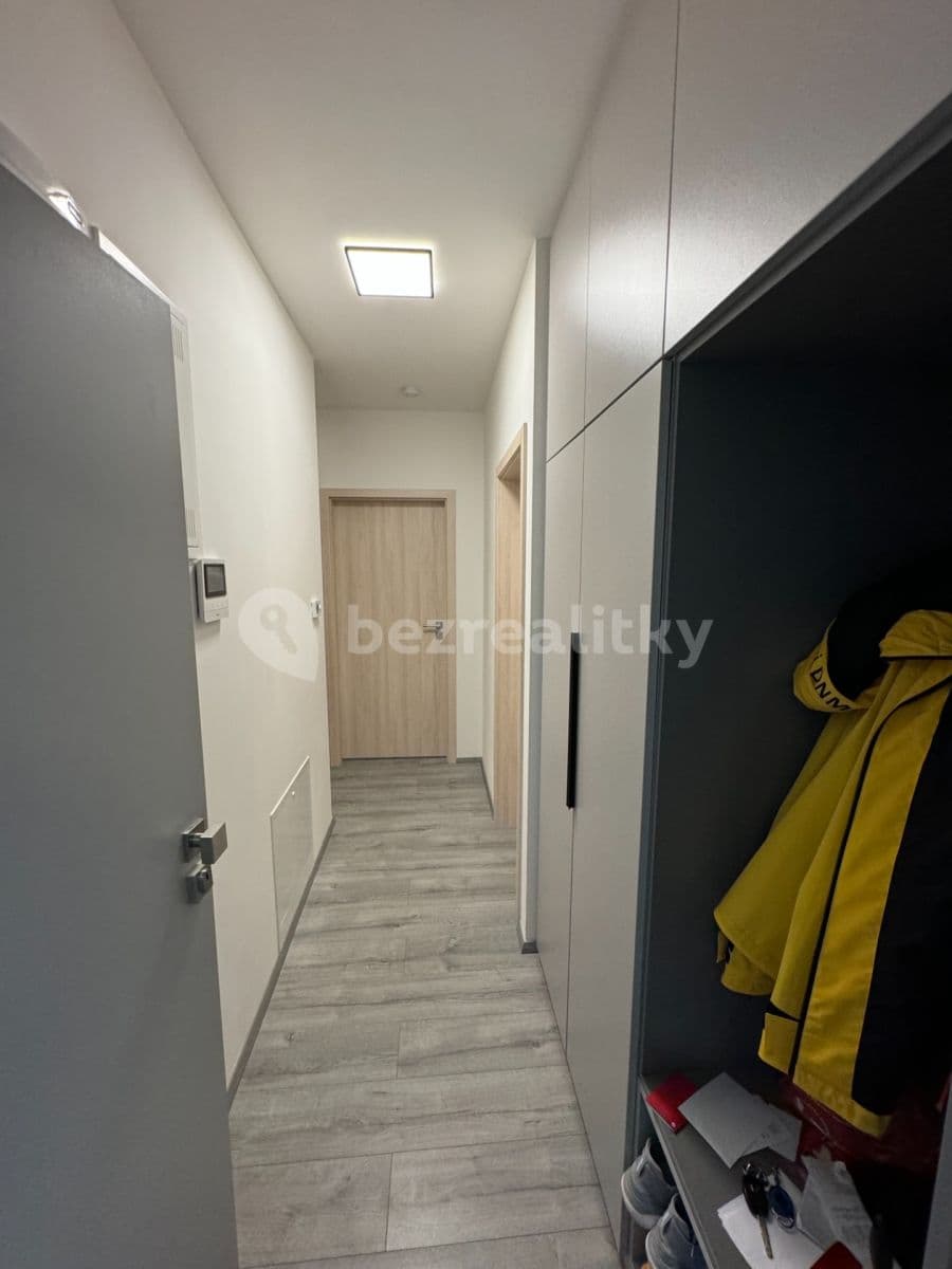 2 bedroom with open-plan kitchen flat to rent, 65 m², Na Dražkách, Beroun, Středočeský Region 2 bedroom with open-plan kitchen flat to rent, 65 m², Na Dražkách, Beroun, Středočeský Region