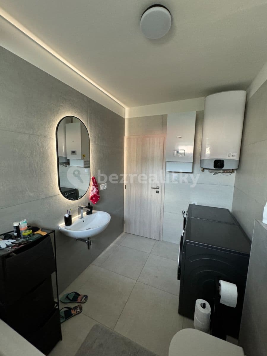2 bedroom with open-plan kitchen flat to rent, 65 m², Na Dražkách, Beroun, Středočeský Region 2 bedroom with open-plan kitchen flat to rent, 65 m², Na Dražkách, Beroun, Středočeský Region