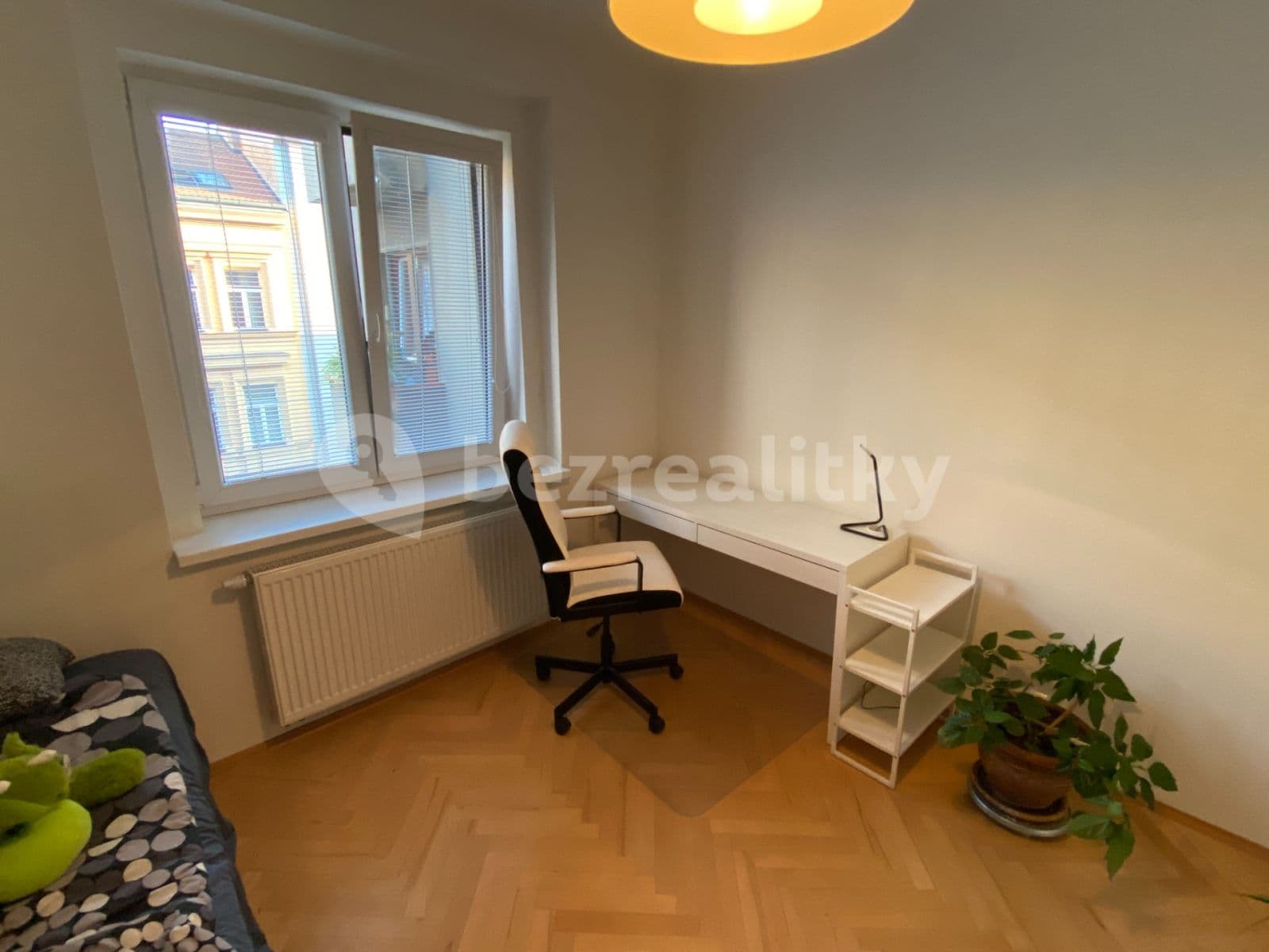 2 bedroom with open-plan kitchen flat to rent, 72 m², Grafická, Prague, Prague 2 bedroom with open-plan kitchen flat to rent, 72 m², Grafická, Prague, Prague