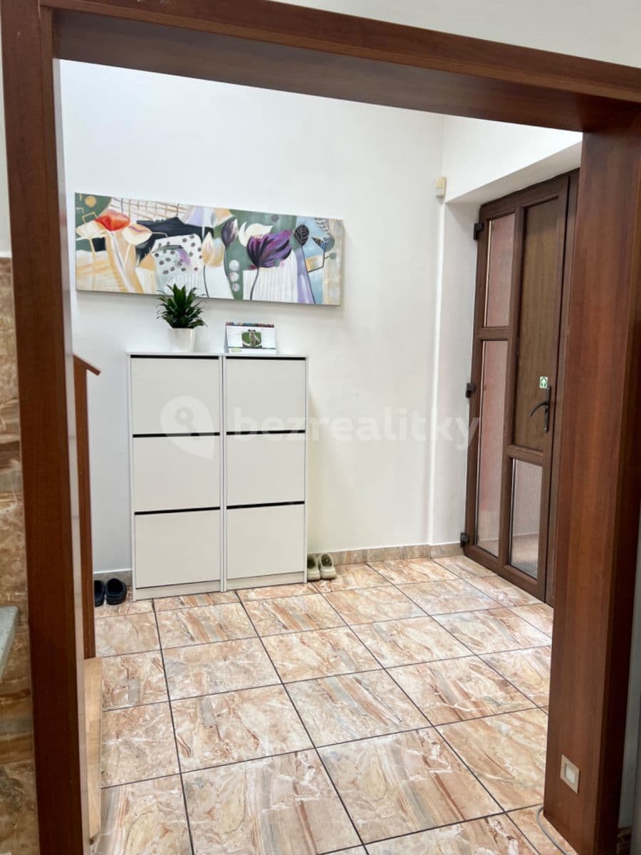 Studio flat to rent, 120 m², Vlašimská, Benešov, Středočeský Region Studio flat to rent, 120 m², Vlašimská, Benešov, Středočeský Region