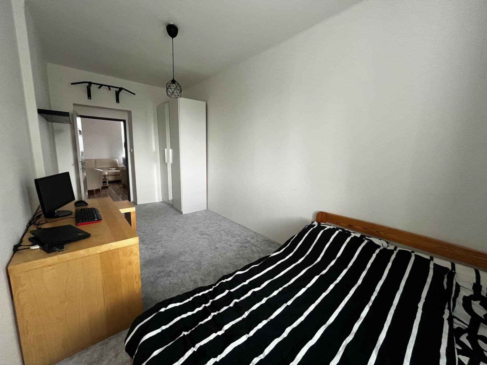 1 bedroom with open-plan kitchen flat to rent, 44 m², Amálská, Kladno, Středočeský Region 1 bedroom with open-plan kitchen flat to rent, 44 m², Amálská, Kladno, Středočeský Region