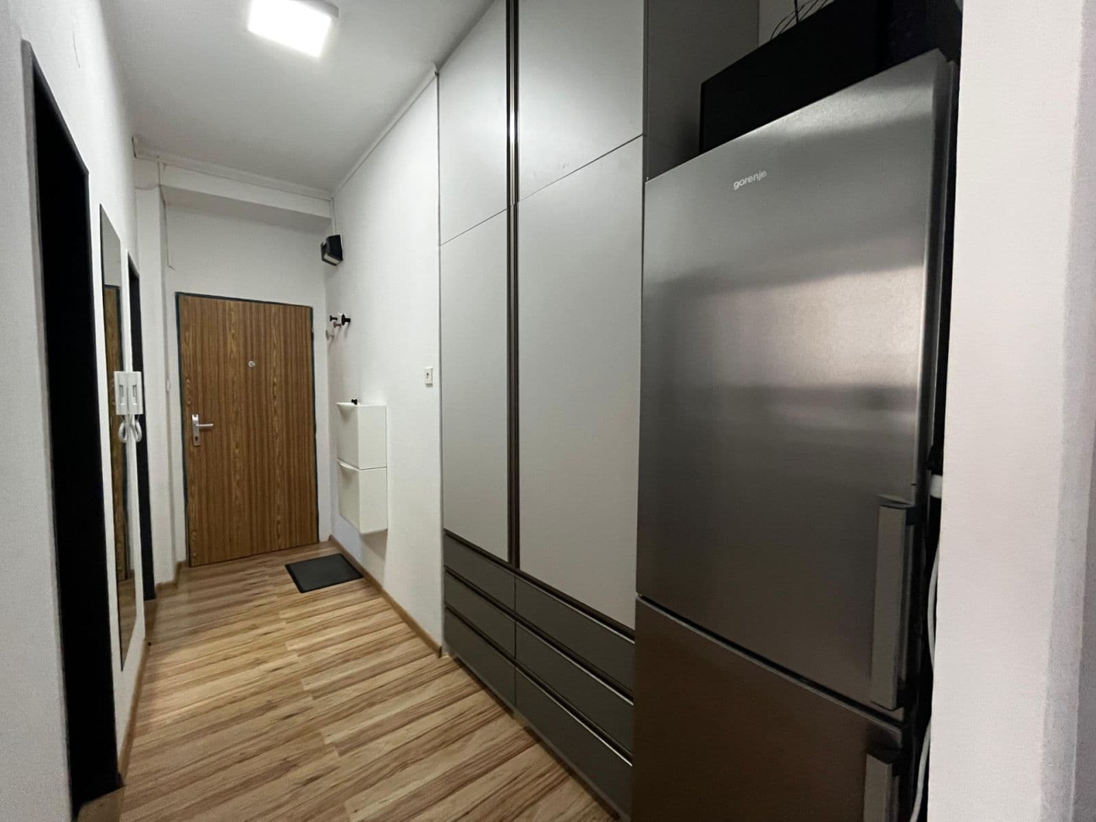 1 bedroom with open-plan kitchen flat to rent, 44 m², Amálská, Kladno, Středočeský Region 1 bedroom with open-plan kitchen flat to rent, 44 m², Amálská, Kladno, Středočeský Region