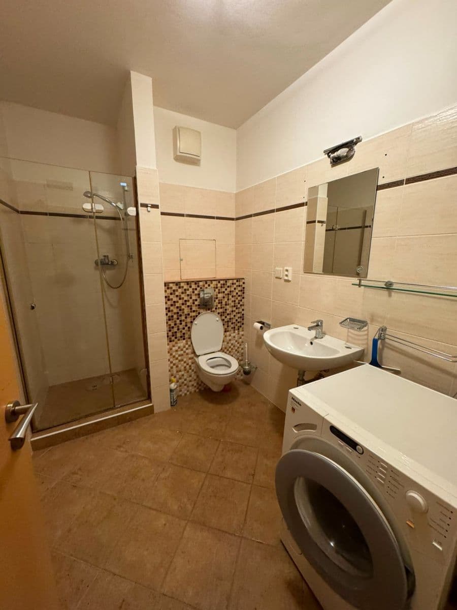 Studio flat to rent, 38 m², Prague, Prague Studio flat to rent, 38 m², Prague, Prague