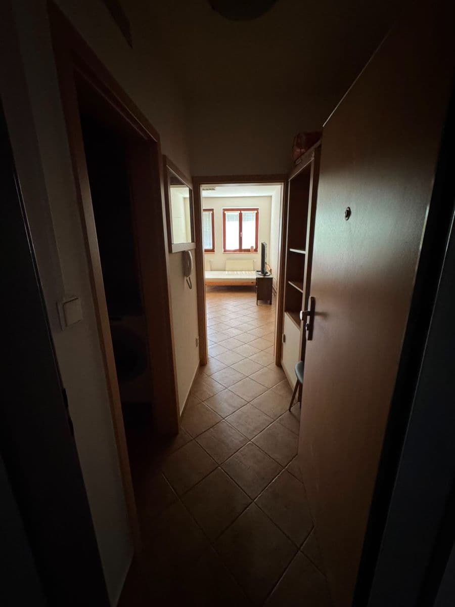 Studio flat to rent, 38 m², Prague, Prague Studio flat to rent, 38 m², Prague, Prague