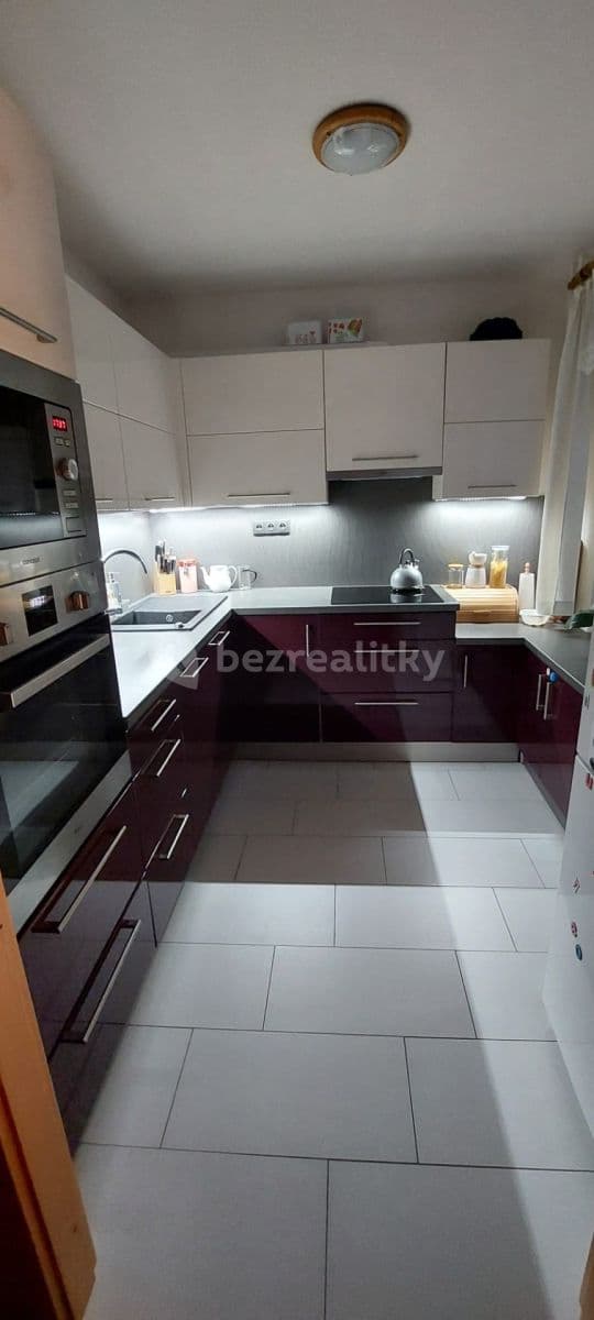 2 bedroom with open-plan kitchen flat to rent, 73 m², Písečná, Prague, Prague 2 bedroom with open-plan kitchen flat to rent, 73 m², Písečná, Prague, Prague