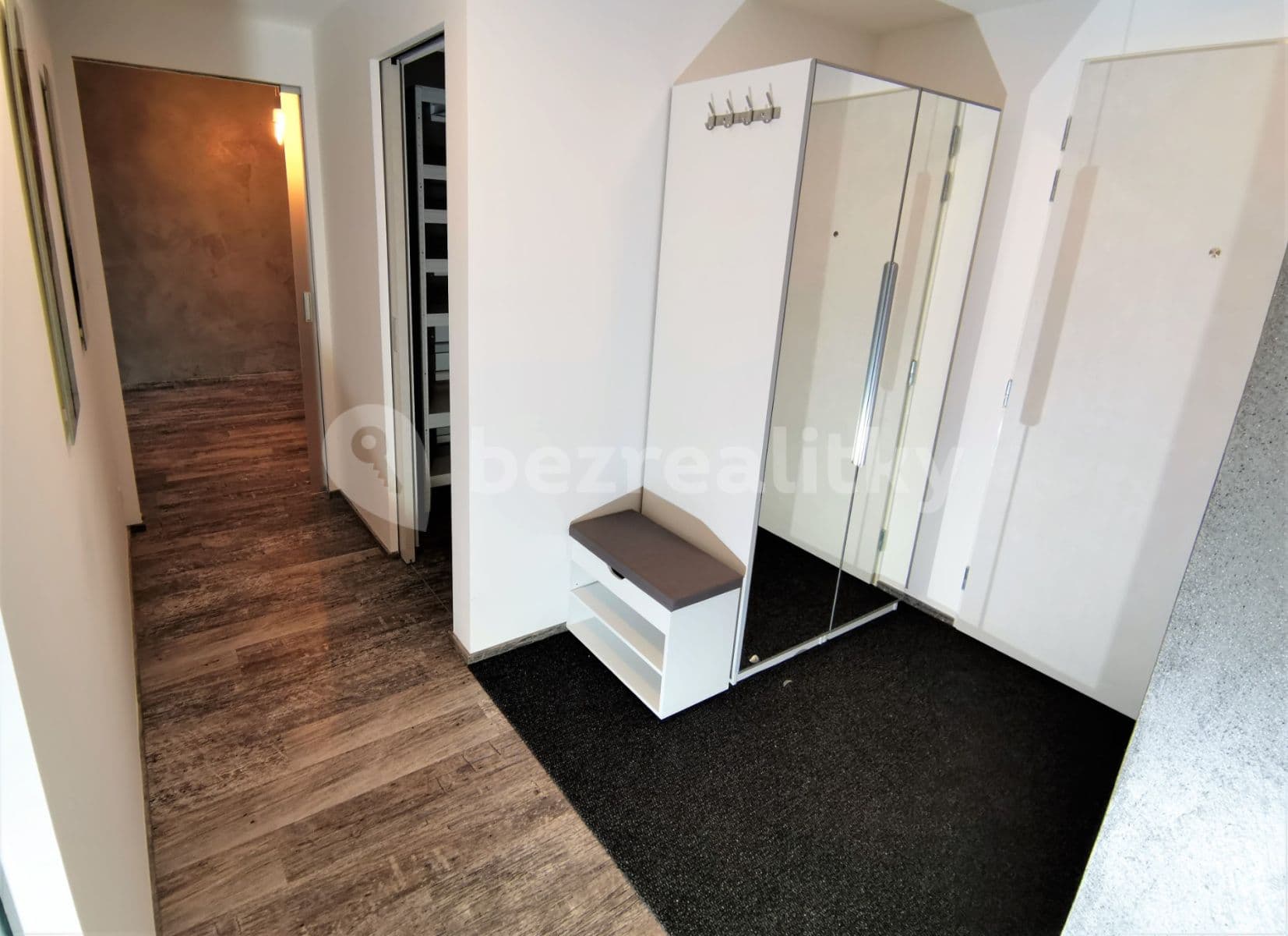 1 bedroom with open-plan kitchen flat to rent, 56 m², Kurta Konráda, Prague, Prague 1 bedroom with open-plan kitchen flat to rent, 56 m², Kurta Konráda, Prague, Prague
