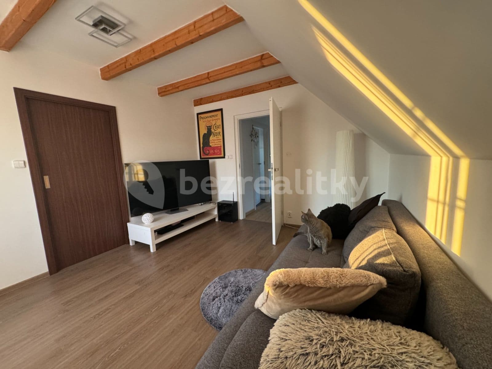 3 bedroom with open-plan kitchen flat to rent, 110 m², Štíhlice, Středočeský Region 3 bedroom with open-plan kitchen flat to rent, 110 m², Štíhlice, Středočeský Region