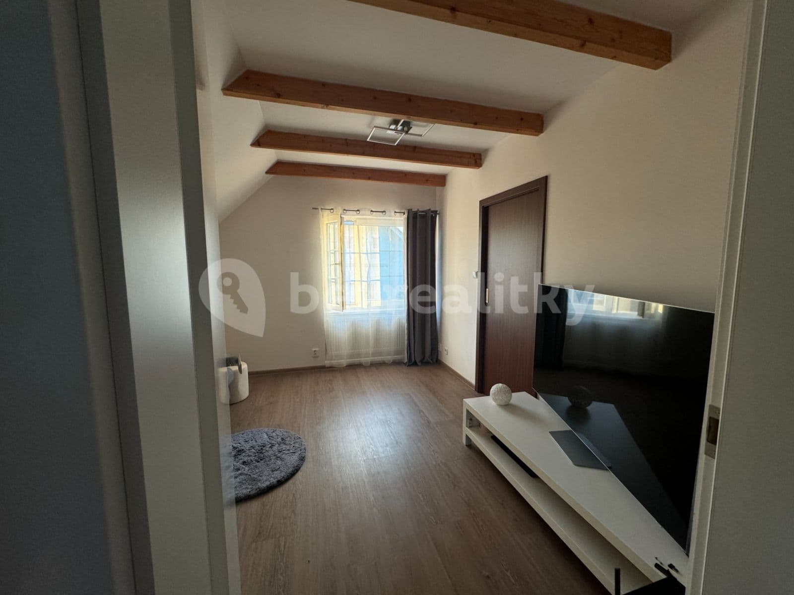 3 bedroom with open-plan kitchen flat to rent, 110 m², Štíhlice, Středočeský Region 3 bedroom with open-plan kitchen flat to rent, 110 m², Štíhlice, Středočeský Region