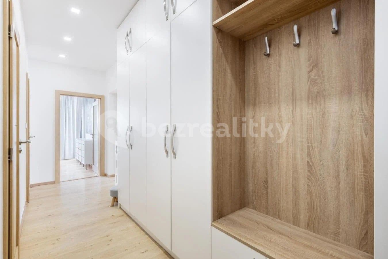 2 bedroom with open-plan kitchen flat to rent, 65 m², Bělohorská, Prague, Prague 2 bedroom with open-plan kitchen flat to rent, 65 m², Bělohorská, Prague, Prague