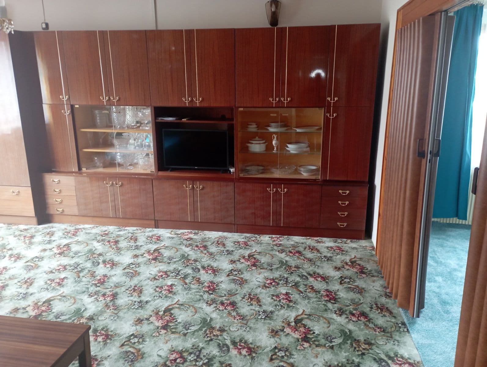 2 bedroom flat to rent, 80 m², 1. máje, Tuchlovice, Středočeský Region 2 bedroom flat to rent, 80 m², 1. máje, Tuchlovice, Středočeský Region