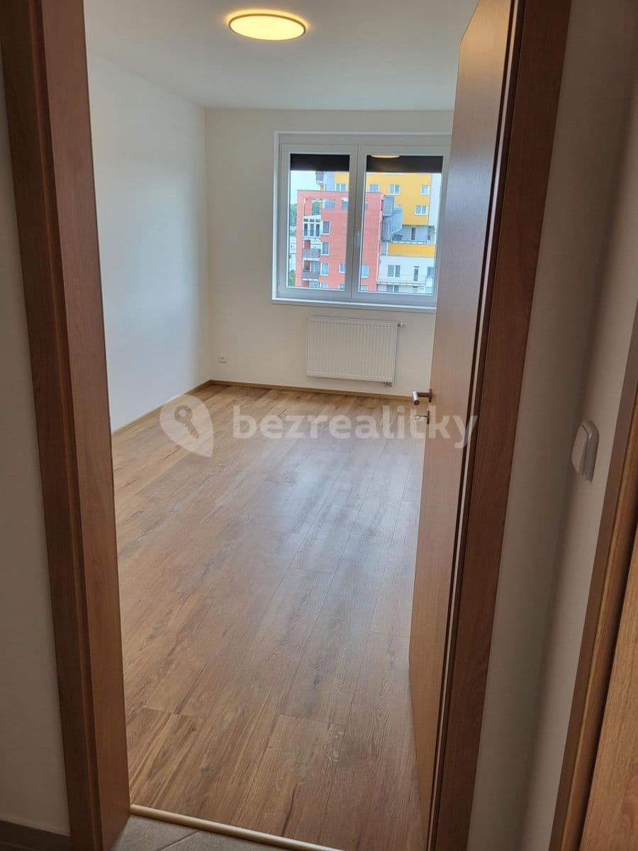 1 bedroom with open-plan kitchen flat to rent, 54 m², Pod Harfou, Prague, Prague 1 bedroom with open-plan kitchen flat to rent, 54 m², Pod Harfou, Prague, Prague