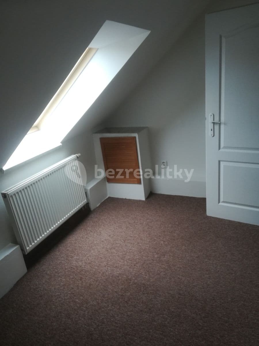 3 bedroom with open-plan kitchen flat to rent, 103 m², Prague, Prague 3 bedroom with open-plan kitchen flat to rent, 103 m², Prague, Prague